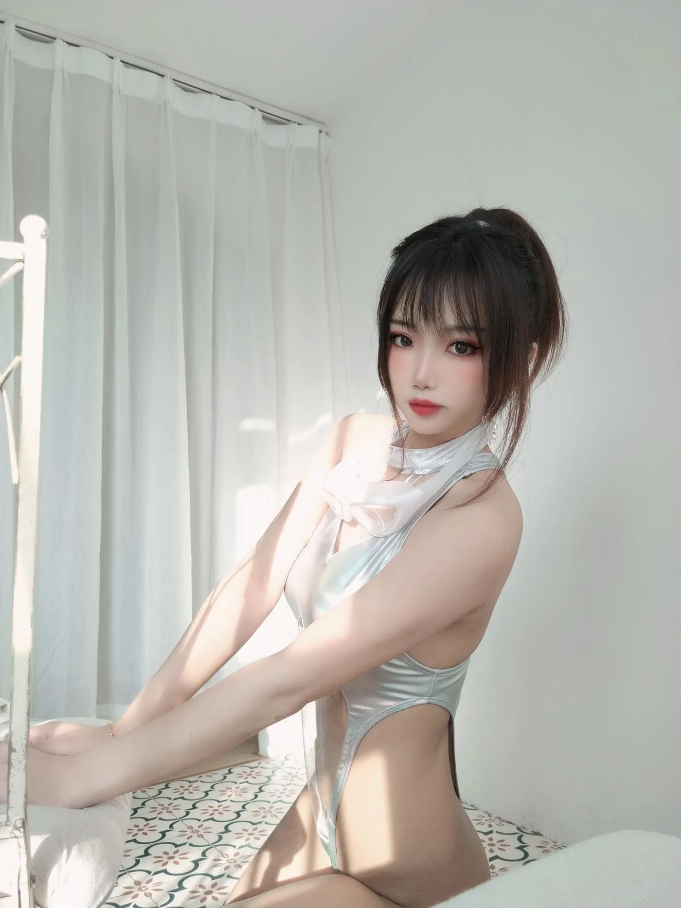 鬼畜瑶在不在w – NO.33 镭射竞泳 [55P]插图2